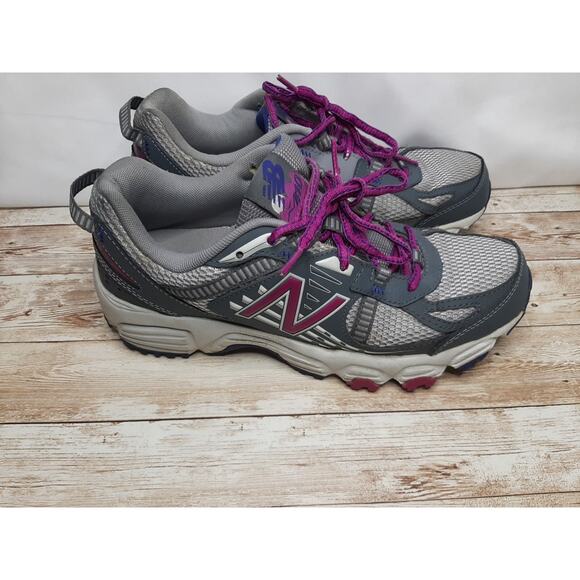 New Balance 410 v4 Womens Size 8.5 Running Trail Shoes Purple Gray WT410GP4 - Picture 1 of 11